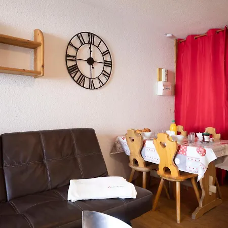 Les Cimes De Caron-14 By Interhome Appartement Val Thorens